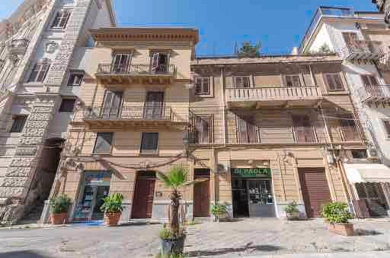 H Urban Apartman Palermo Kültér fotó